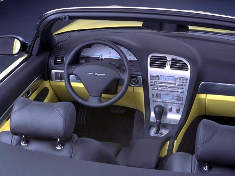  Ford Thunderbird Concept 2000 года  (фото 8 из 11)